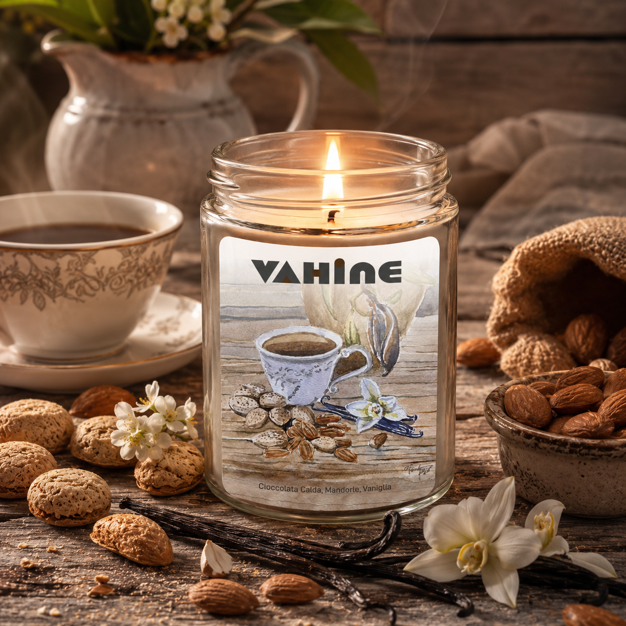 VAHINE Cioccolata calda, Vaniglia e Mandorle 275g - candela profumata