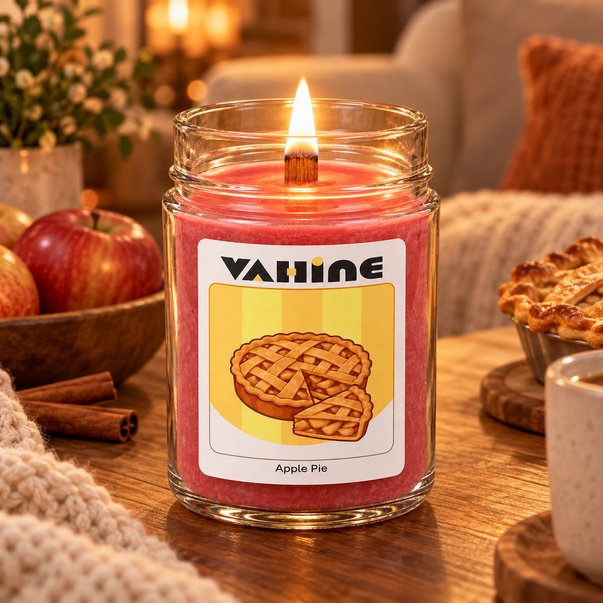 VAHINE “Apple Pie” 275g - candela profumata con stoppino legno